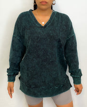 Load image into Gallery viewer, Emerald Oversized Pullover